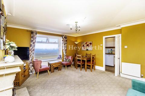 2 bedroom flat for sale, Sandylands Promenade, Morecambe LA3