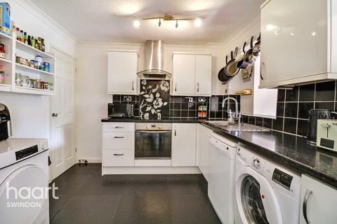 23 Bryony Way, Swindon, SN2 2SW