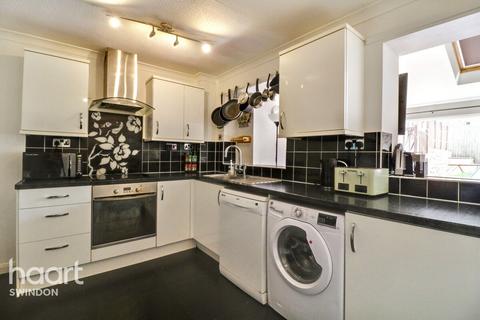 23 Bryony Way, Swindon, SN2 2SW
