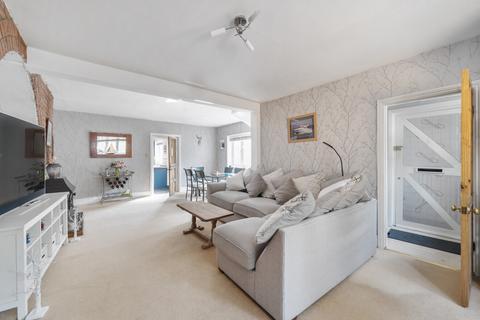 6, Park Close Clay Hill, Lyndhurst, SO43 7DE