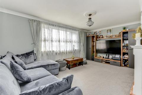 2 bedroom flat for sale, The Strand, Goring-By-Sea, Worthing