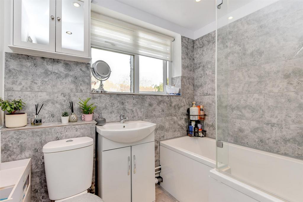 38 Meadway-15.jpg