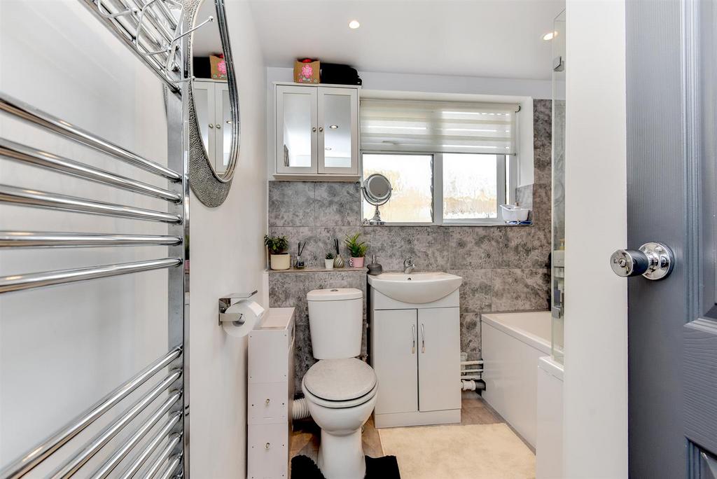 38 Meadway-14.jpg