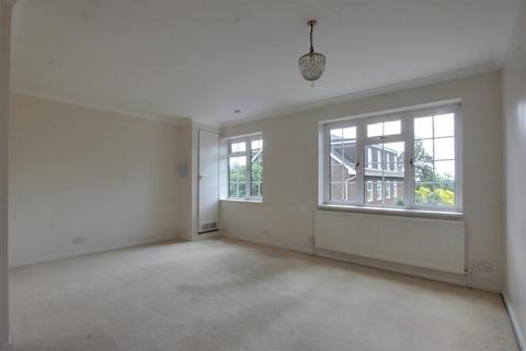 4 Calshot Way, Enfield, EN2 7BQ