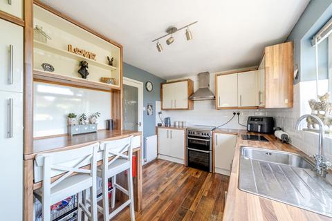 16 Bamburgh Road, Leeds, LS15 8UH
