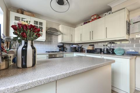 34 The Maples, Harlow, CM19 4QZ