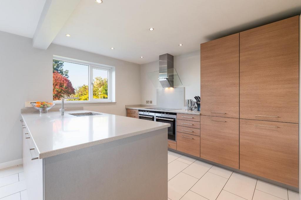 Kitchen-3.jpg
