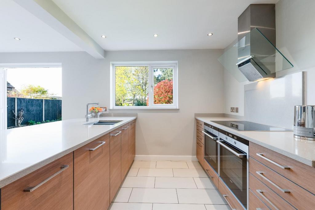 Kitchen-4.jpg