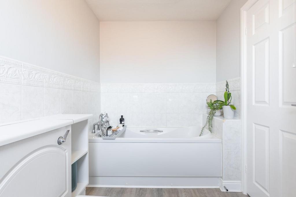 Bathroom-1.jpg
