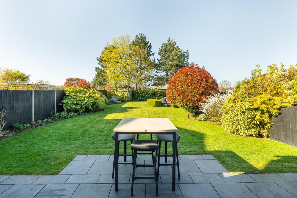 Garden-1.jpg