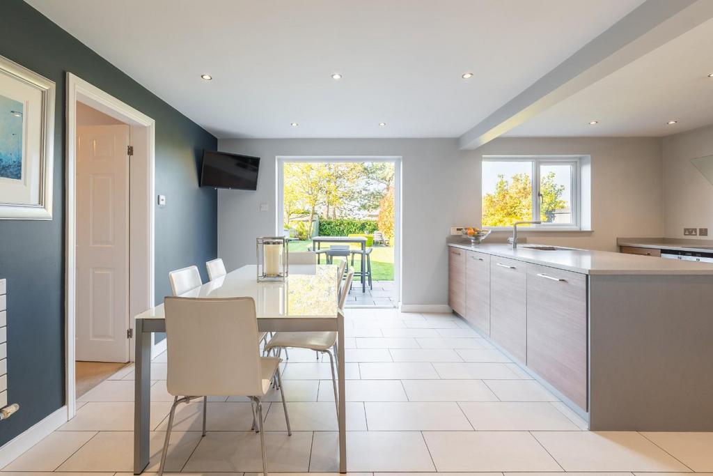 Kitchen-2.jpg