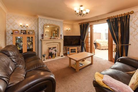 4 bedroom detached house for sale, 35 Hellier Drive, Wombourne, Wolverhampton