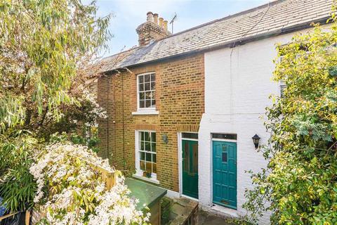 undefined, Watts Lane, Teddington TW11