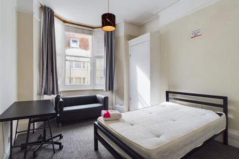 2 bedroom flat to rent, FFF, Broad Street, Brighton