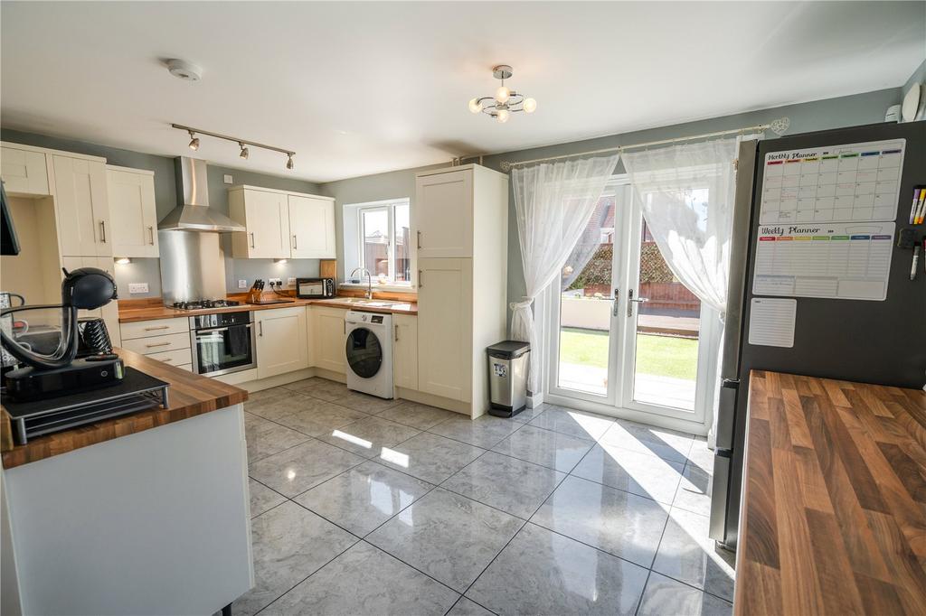 Kitchen (2)