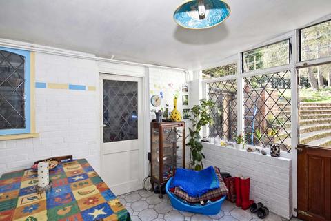 3 bedroom property for sale, Flintwell Cottage, Lower Basildon, RG8