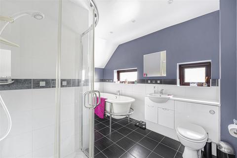 6 Johns Road, Meopham, Gravesend, DA13 0LP