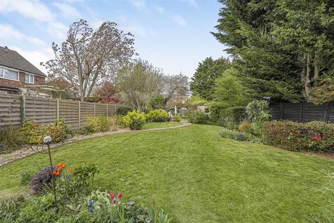 6 Johns Road, Meopham, Gravesend, DA13 0LP