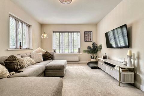 4 bedroom semi-detached house for sale, Eastleigh