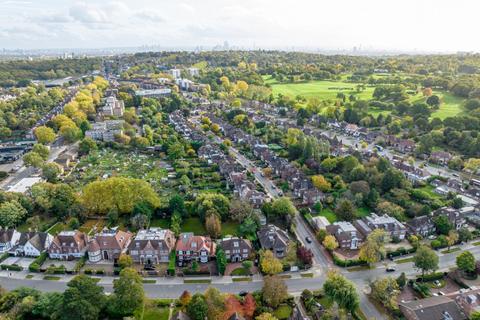 7 bedroom house for sale, The Bishops Avenue, London N2