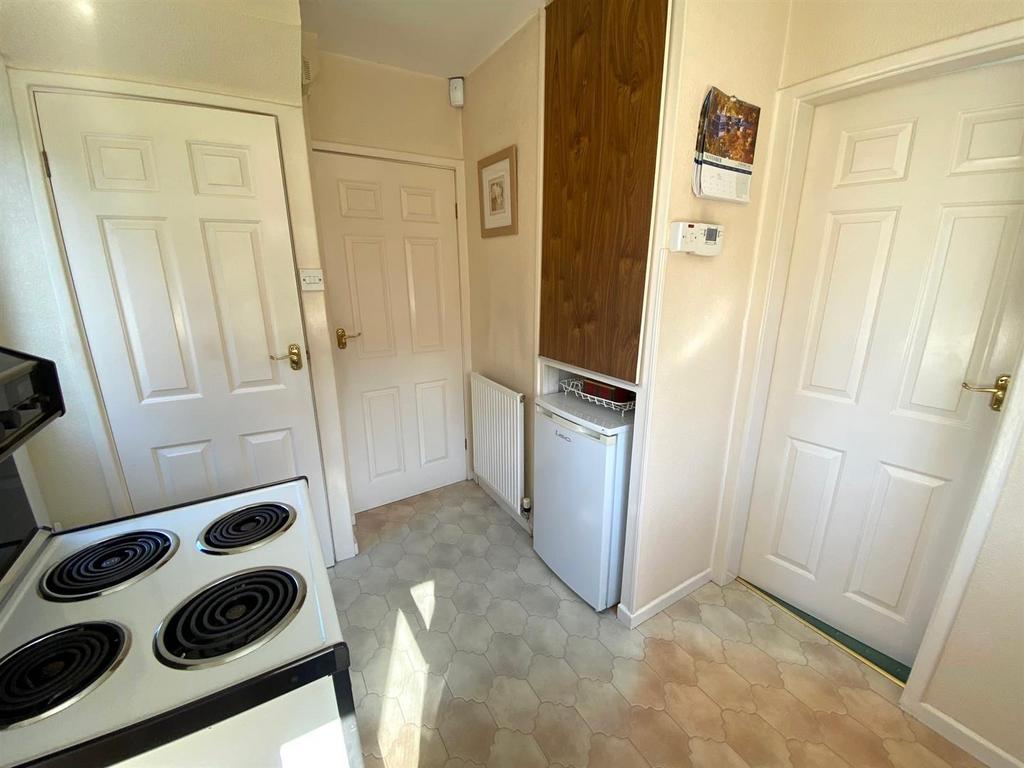 Kitchen 1.jpg
