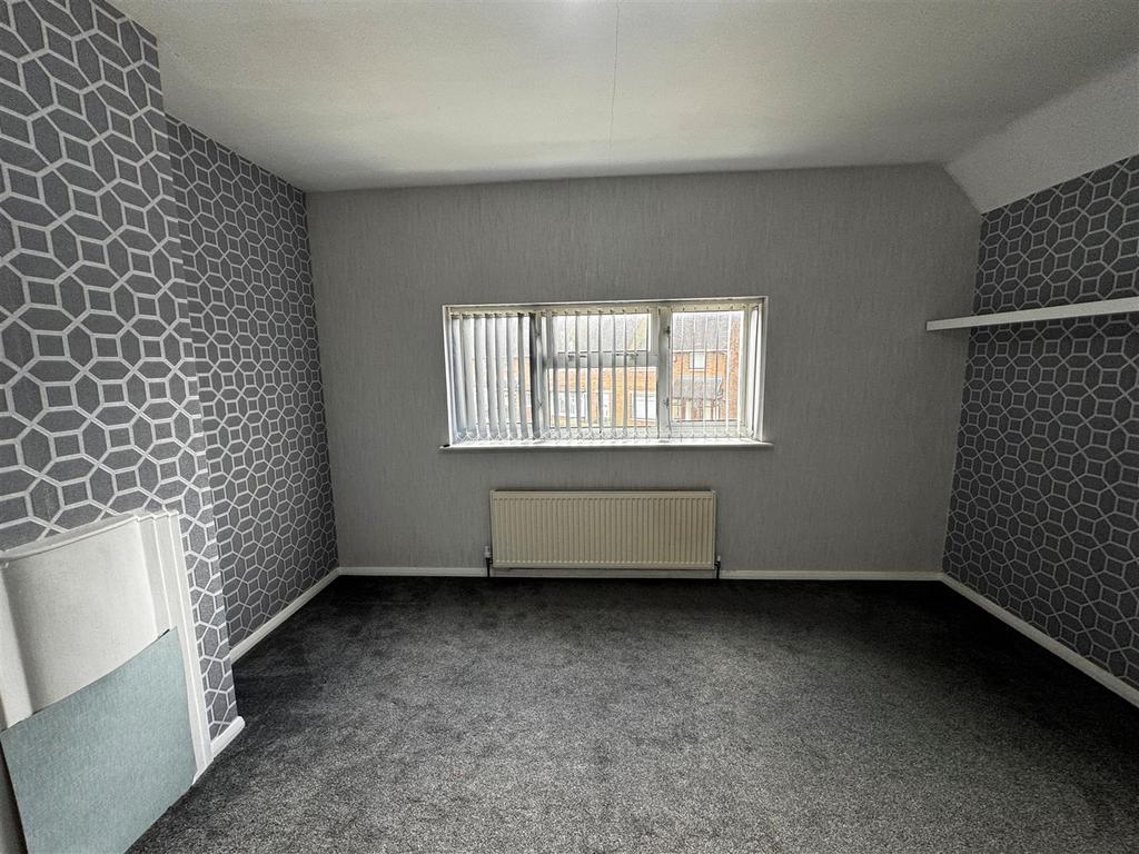 Bedroom 33.jpg