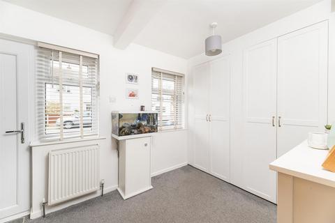 73 Church Close, Pool In Wharfedale, Otley, LS21 1LW
