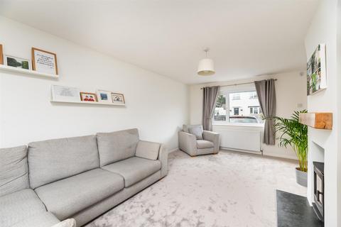 73 Church Close, Pool In Wharfedale, Otley, LS21 1LW