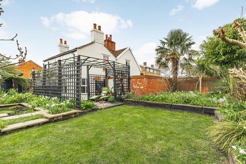 21 Baxter Row, Dereham, NR19 1AY