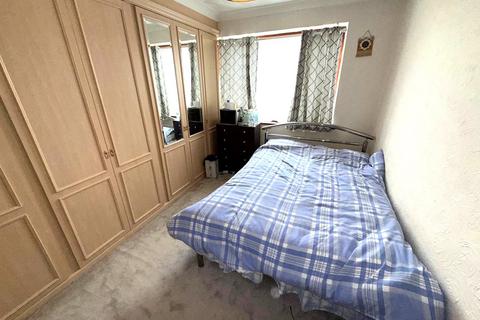 54 Gloucester Avenue, Welling, DA16 2LJ