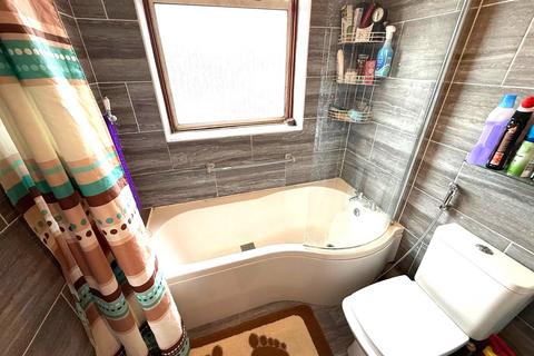 54 Gloucester Avenue, Welling, DA16 2LJ
