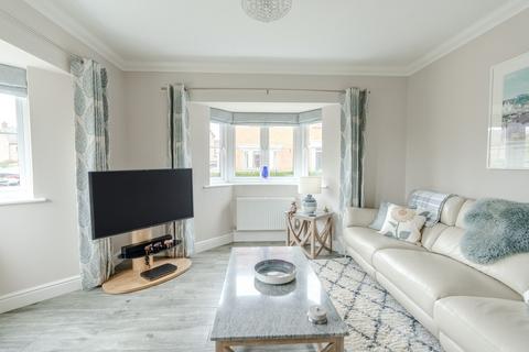 4 Brancey Close, Thrapston, Kettering, NN14 4FQ