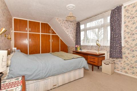3 bedroom semi-detached house for sale, Brantwood Road, Bexleyheath DA7