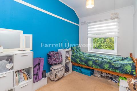 58 River Parade, Preston, PR1 8EJ
