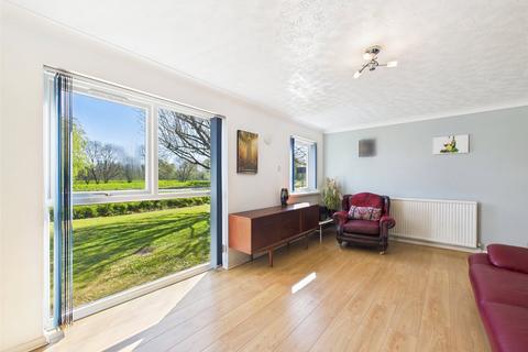 2 bedroom apartment for sale, Sycamore Close, Christchurch, Dorset, BH23