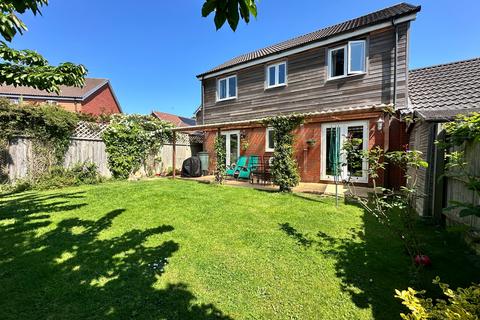 7 Hardy Close, Exeter, EX2 7GE