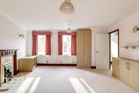 2 bedroom terraced house for sale, Honeysuckle Drive, Dereham