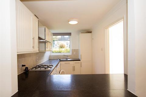 2 bedroom terraced house to rent, Newton Court, Perrymount Road, Haywards Heath