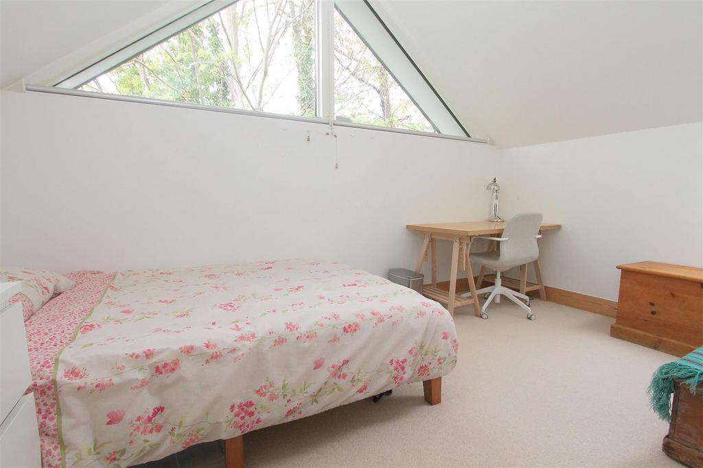 Bed 2.JPG