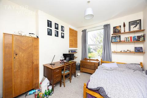 4 bedroom terraced house to rent, Havelock Road, Brighton