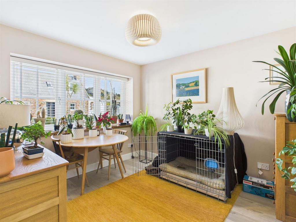 CAM04099 G0-PR0086-STILL015.jpg