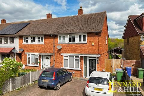 11 Usk Road, Aveley, South Ockendon, RM15 4PB