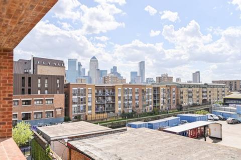 2 bedroom flat for sale, The Exchange, London E3