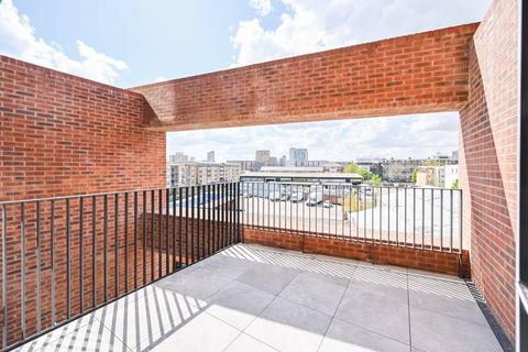 2 bedroom flat for sale, The Exchange, London E3