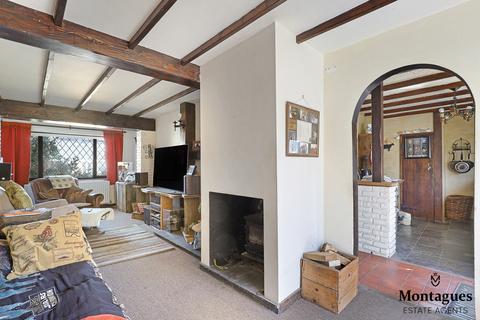 3 bedroom semi-detached house for sale, Rowley Mead, Thornwood, CM16