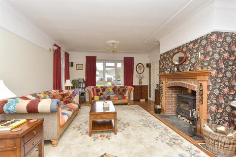 4 bedroom detached house for sale, The Street, Wormshill, Sittingbourne, Kent