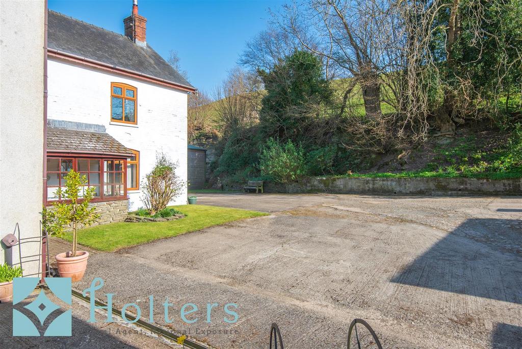 Fedw, Hundred House-21.jpg