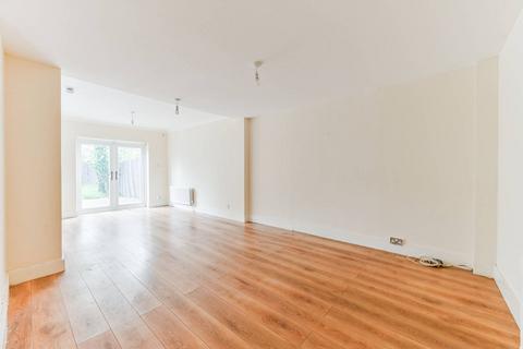 85 Headcorn Road, Thornton Heath, CR7 6JS