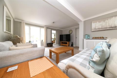 61 Ayr Close, Stevenage, SG1 5RZ
