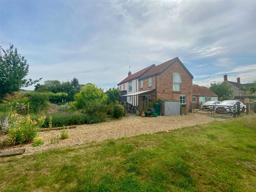Garden To House